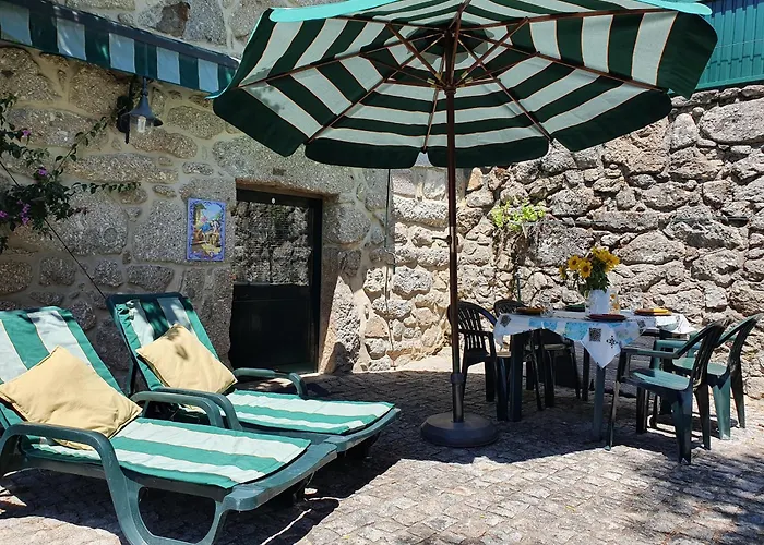 Semesterbostad Casa Rustica Sande (Braga)